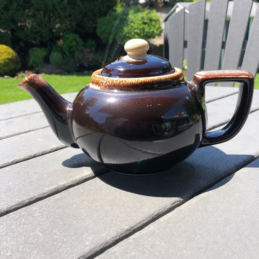 Vintage Pfaltzgraff brown drip glaze teapot MCM